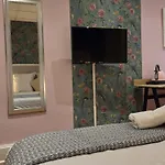 Ariane Hotel 2*