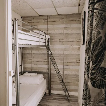 Ariane Hotel 2*